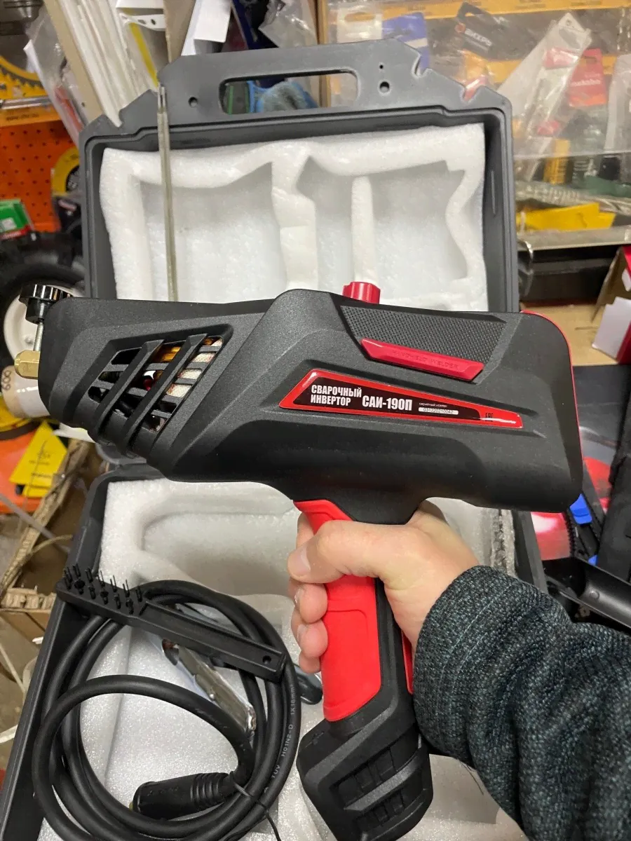 Сварочный аппарат инверторный WORKMASTER САИ 190П