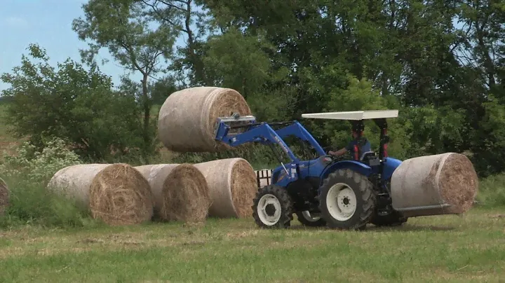 Master Material Handling. WORKMASTER Tractor Loader Work